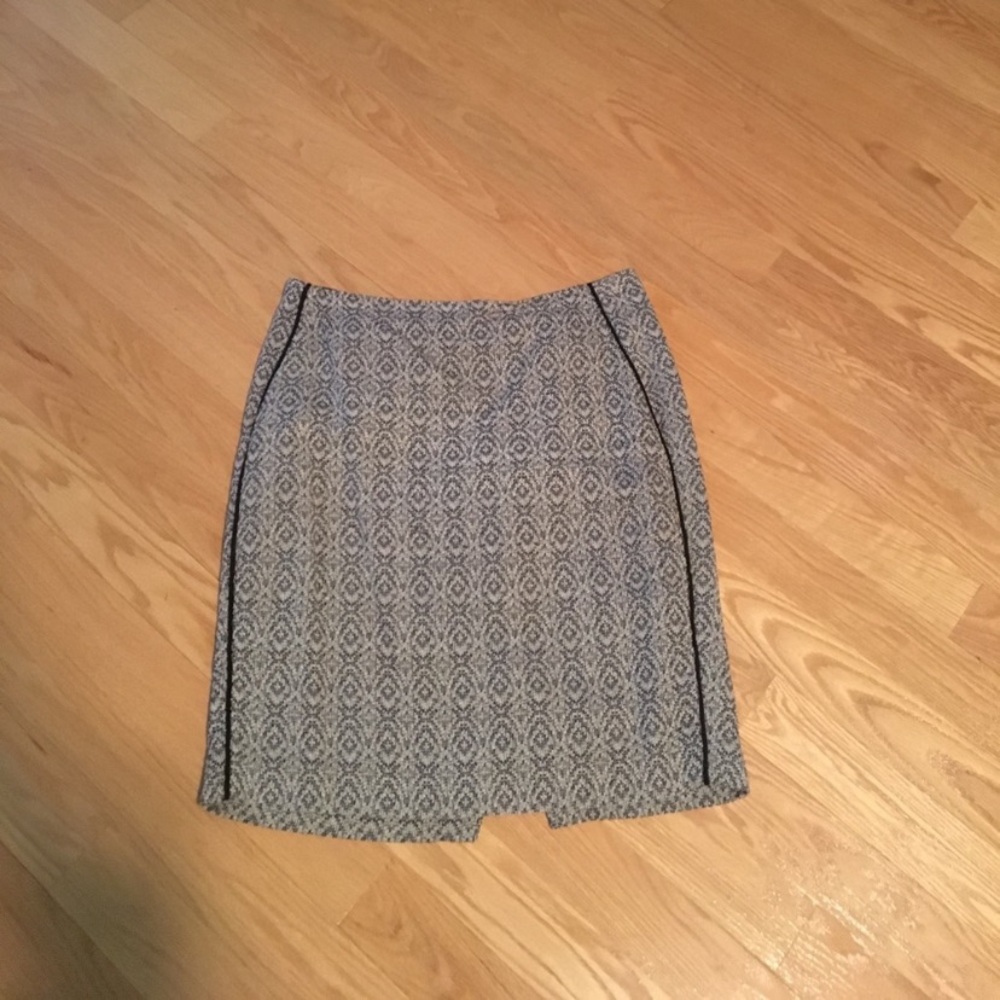 The Limited Pattern Pencil Skirt
